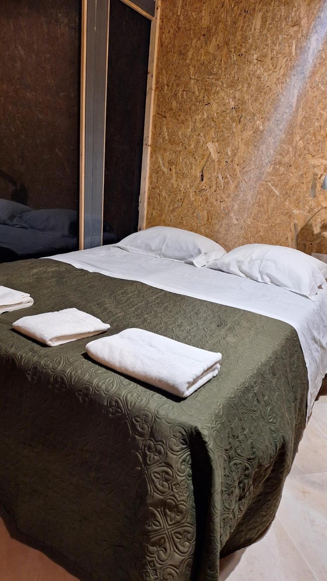 Sleep Shop Hotel cápsula *